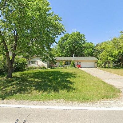 60401 Mount Vernon Rd, Rochester, MI 48306