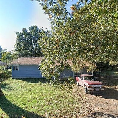 606 Apricot St, Doniphan, MO 63935