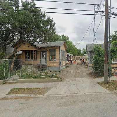 606 Labor St #1, San Antonio, TX 78210