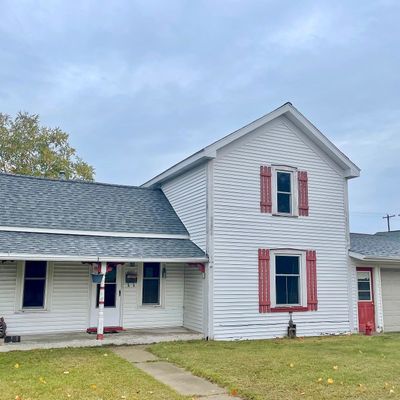 607 N James St, Ludington, MI 49431