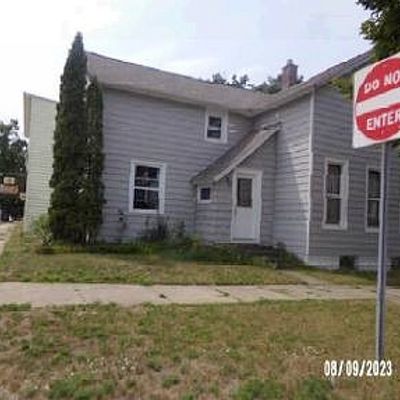 610 E Foster St, Ludington, MI 49431