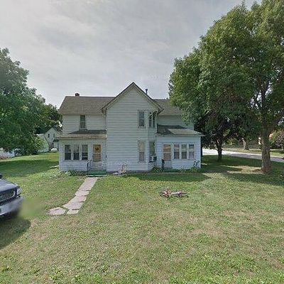 610 Wilson St, Mallard, IA 50562