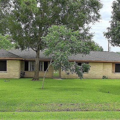 611 N Shady Ln, La Porte, TX 77571