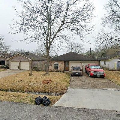 611 S 6 Th St, La Porte, TX 77571