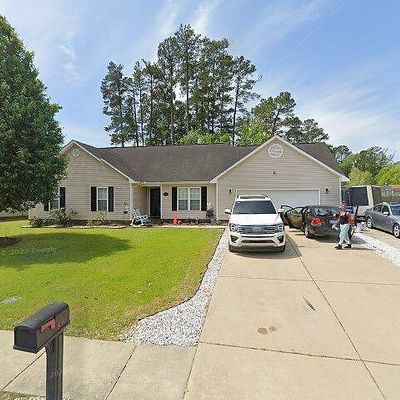 810 Broadmore Dr, Fayetteville, NC 28314