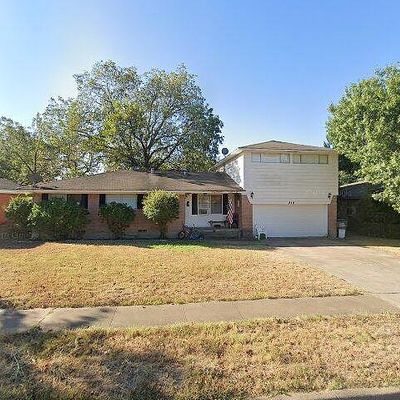 810 Sequoia Dr, Lancaster, TX 75146