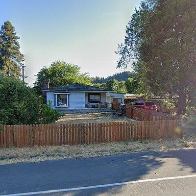 811 Redwood Dr, Garberville, CA 95542