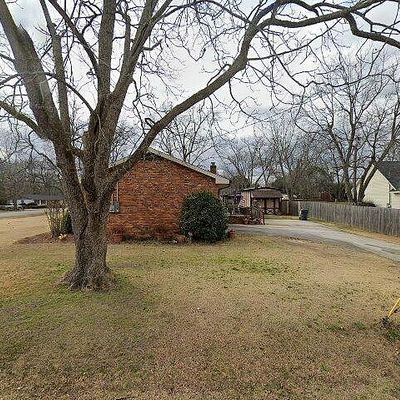 815 Forest Ave, Perry, GA 31069