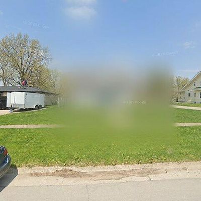 815 Grace Ave, Chariton, IA 50049