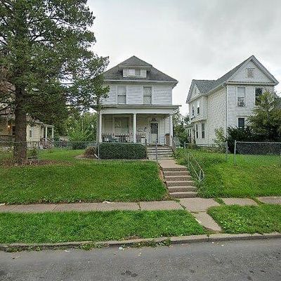 819 W 14 Th St, Davenport, IA 52804