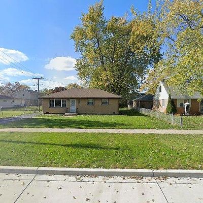 8228 Narragansett Ave, Burbank, IL 60459