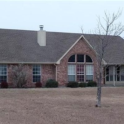 8239 Crestview Rd, Sanger, TX 76266