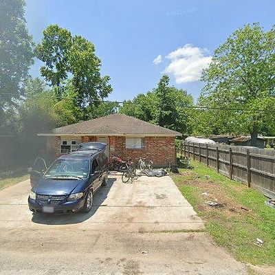 829 Canfield St, Liberty, TX 77575