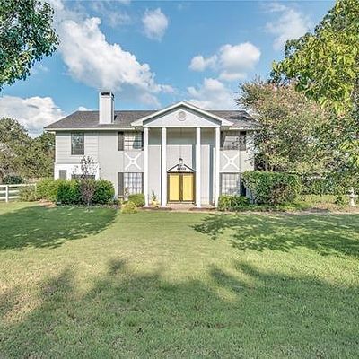 8459 Shady Grove Rd, North Richland Hills, TX 76182