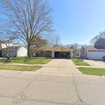 846 Norchester St, South Lyon, MI 48178