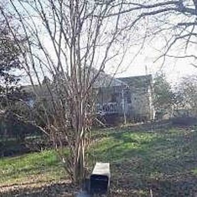 8512 Trout Rd, Mascot, TN 37806