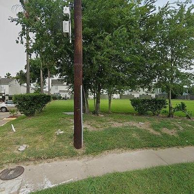 8626 Village Of Fondren Dr, Houston, TX 77071