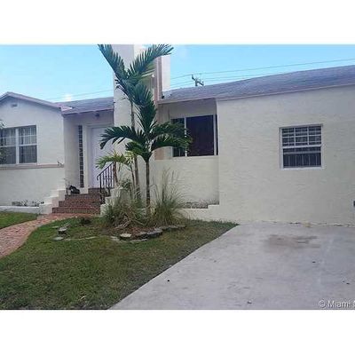 876 Ne 81 St St, Miami, FL 33138