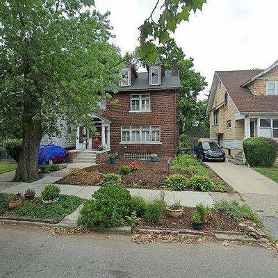 880 Algonquin St, Detroit, MI 48215