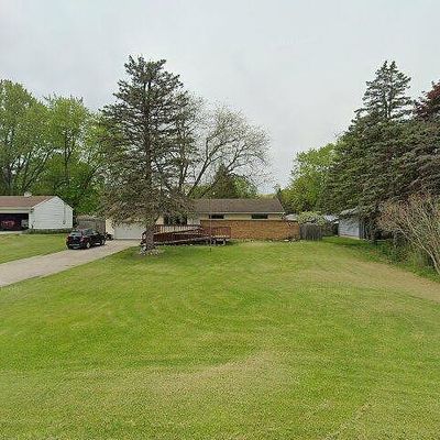 8925 Crabb Rd, Temperance, MI 48182