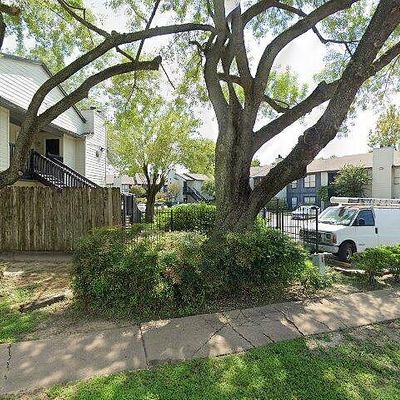 9009 Richmond Ave #613, Houston, TX 77063