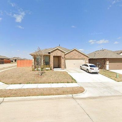 901 Rutherford Dr, Crowley, TX 76036