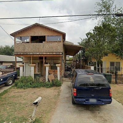 904 E Olive St, Laredo, TX 78041