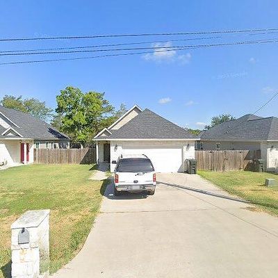 904 New York St, Bryan, TX 77803