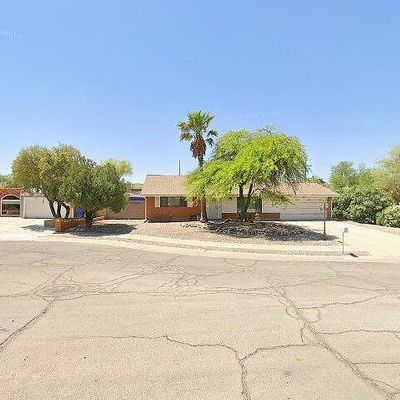 9076 E Bellevue St, Tucson, AZ 85715