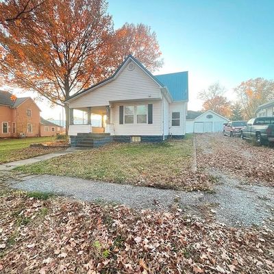 909 Lincoln St, Brookfield, MO 64628