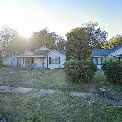 913 N Division St, Forrest City, AR 72335