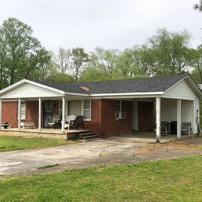 913 Parham Loop, Bolivar, TN 38008