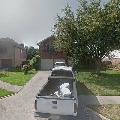 914 Chase Creek Cir, Bacliff, TX 77518