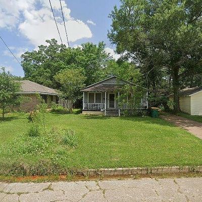 914 Palestine St, Conroe, TX 77301