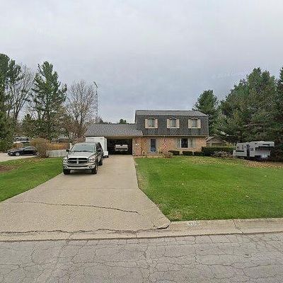 9175 Saddle Horn Dr, Flushing, MI 48433