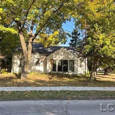 93 Division St, Petersburg, MI 49270