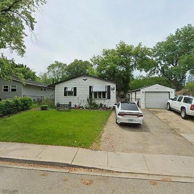 728 Houston Dr, Carpentersville, IL 60110