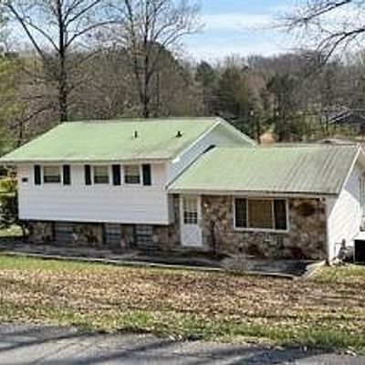 7352 S Dent Rd, Hixson, TN 37343