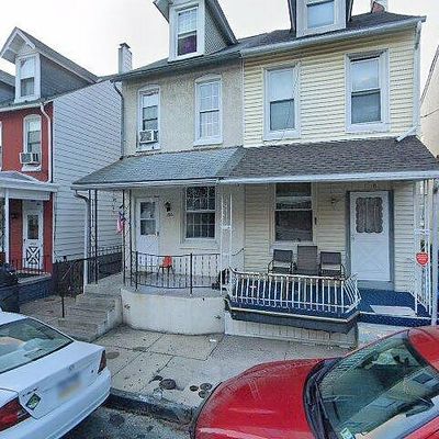 736 Pear St, Reading, PA 19601