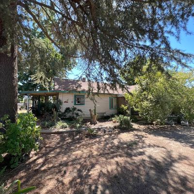 7369 Gertrude Ave, Winton, CA 95388