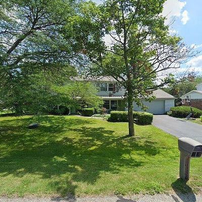 7405 Coach Ln, West Bloomfield, MI 48322