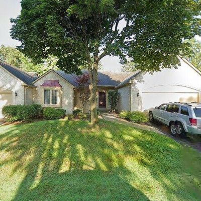 7428 Sherwood Creek Ct, West Bloomfield, MI 48322