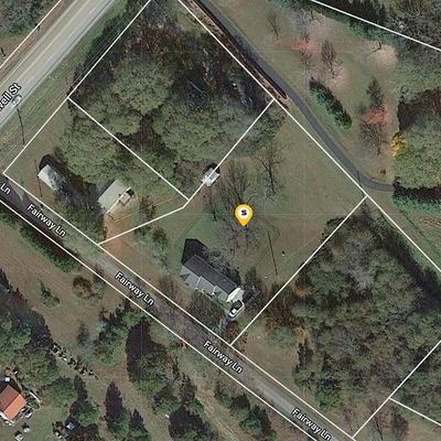 75 Fairway Ln, Hartwell, GA 30643