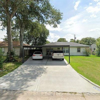 750 Woodhue St, Channelview, TX 77530
