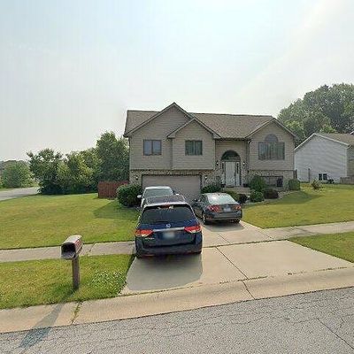 7505 Nicholas St, Schererville, IN 46375