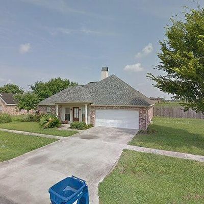 751 N Belle Cir, Breaux Bridge, LA 70517