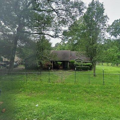 757 Shellee Dr, Conroe, TX 77303