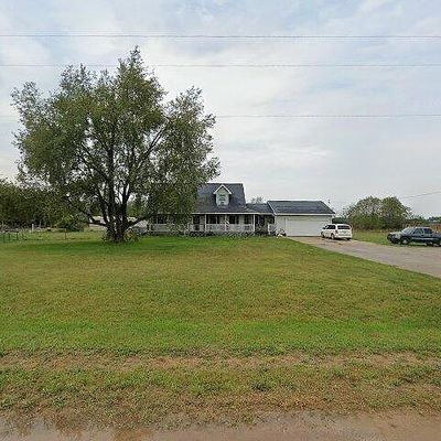 7611 S Luce Ave, Fremont, MI 49412