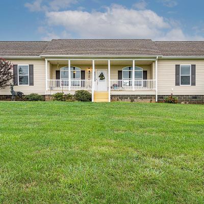 77 Cricket Ln, Rustburg, VA 24588