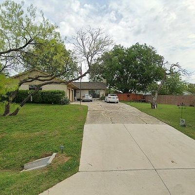 770 Meadow Lake Dr, Little Elm, TX 75068